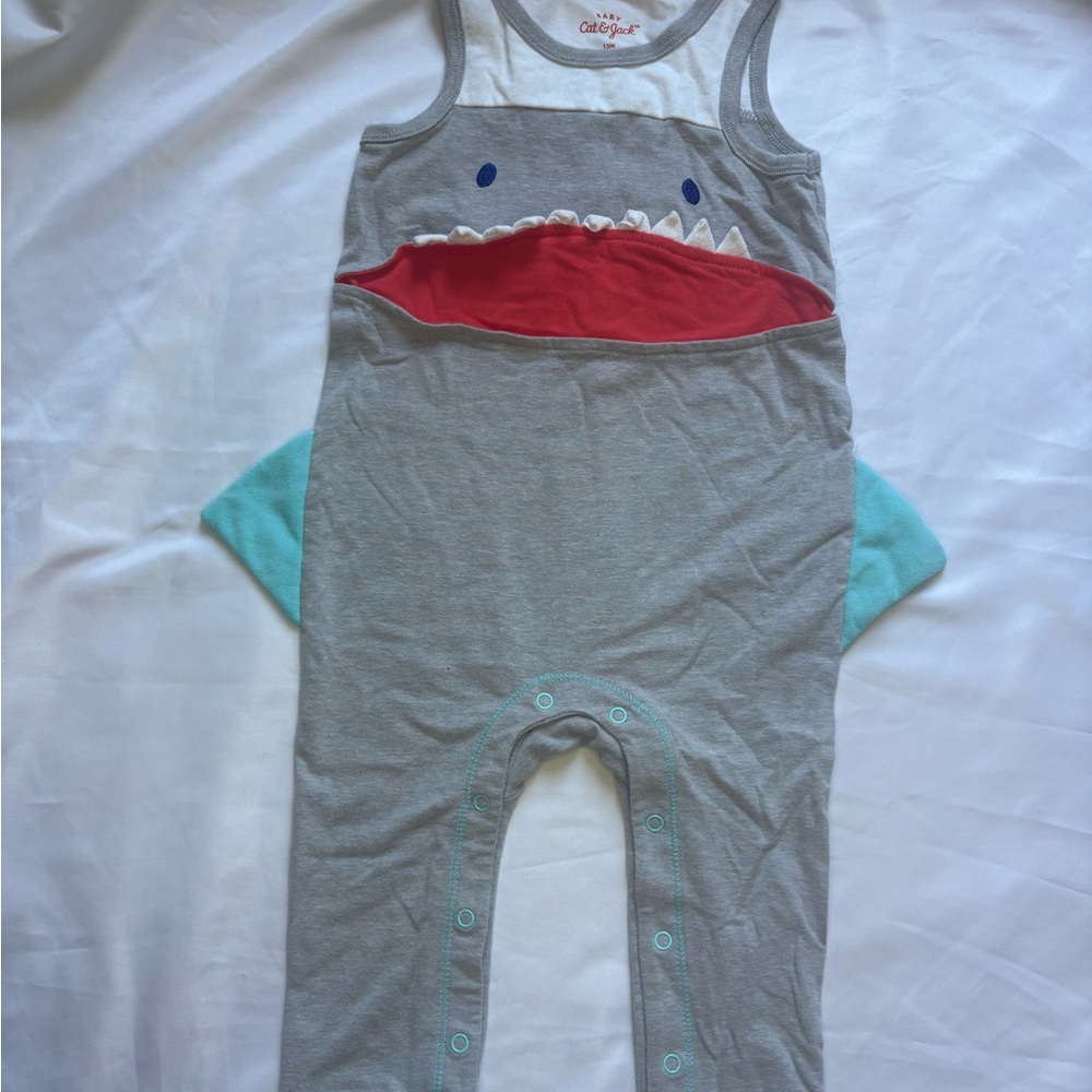 Cat & Jack Gray and White Baby Romper, 12 Months